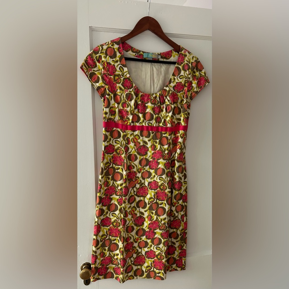 Boden scoop neck midi Floral Print Dress